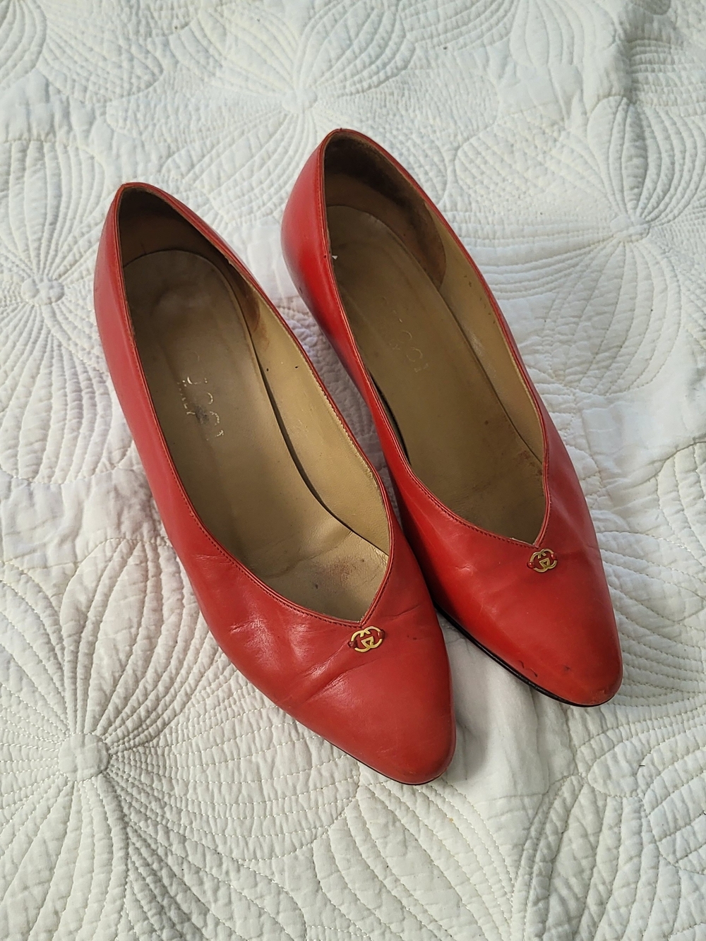 Vintage Gucci Red Leather Kitten Heel Pumps Size 7.5 B Interlocking GG